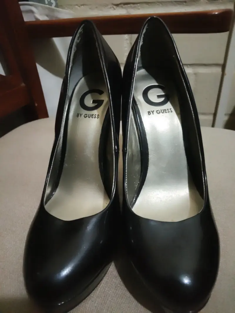 Zapatos de Tacón Alto Negros Guess - 3