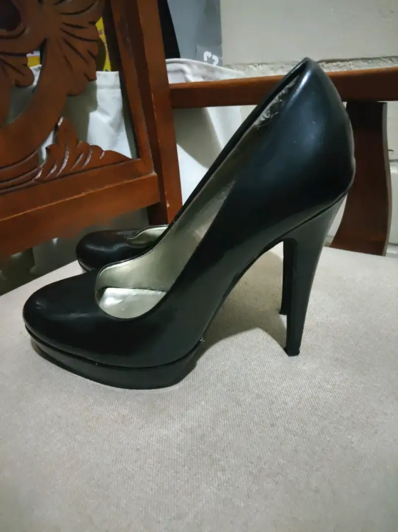 Zapatos de Tacón Alto Negros Guess - 4