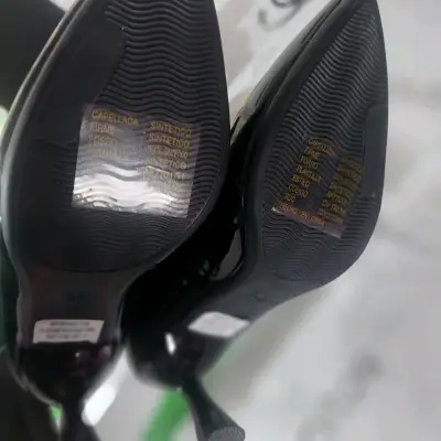 Zapatos de Tacón Negro para Mujer Elegantes - miniatura 4