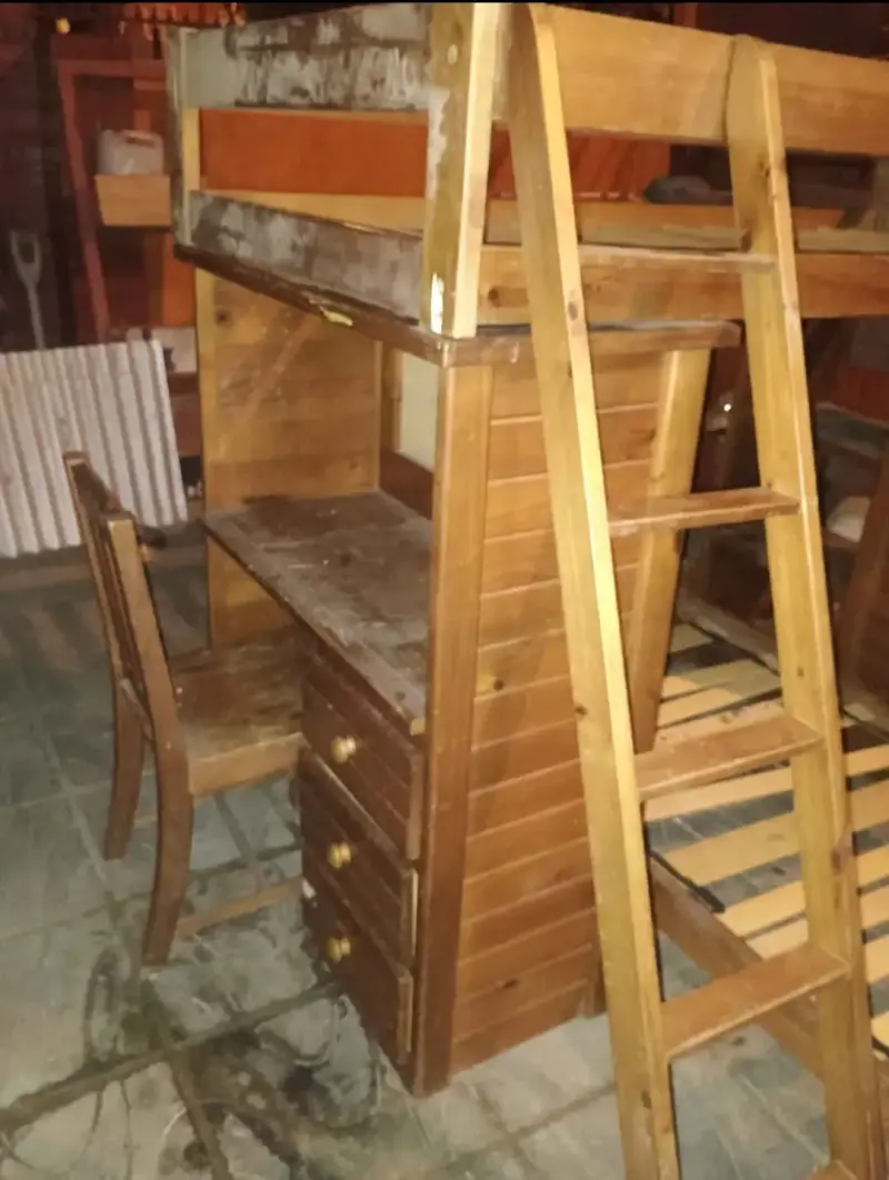 Camarote de madera con escritorio y cajonera - 5