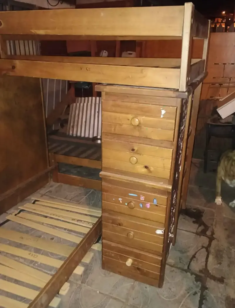 Camarote de madera con escritorio y cajonera - 6