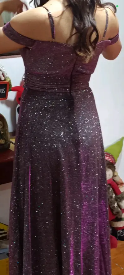 Vestido de fiesta largo con brillo morado - miniatura 4