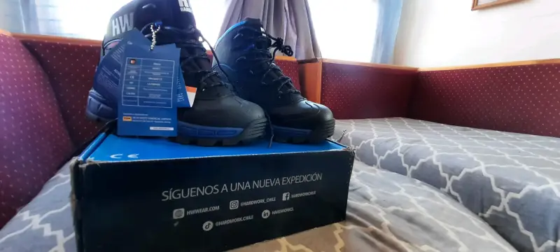 Botas de Seguridad Hardwork Bering Hiker Talla 40 - 1