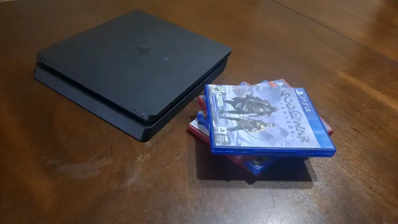 Consola PlayStation 4 con juegos incluidos - 3