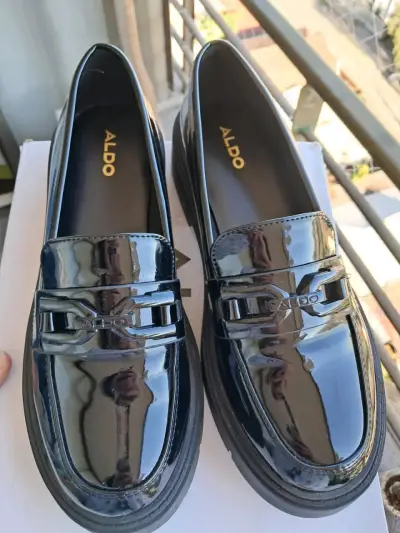Zapatos de charol negros Aldo para mujer - miniatura 2