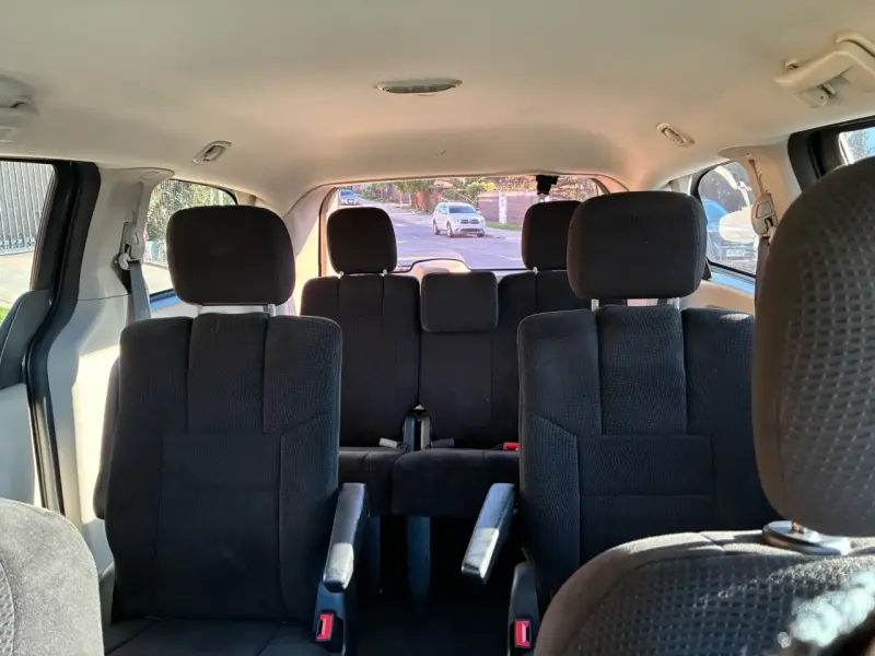 Dodge Grand Caravan 2014 en buen estado - 6