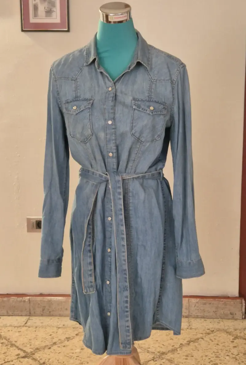 Vestido camisero de mezclilla Gap - 5