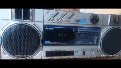Radio vintage bluetooth Philips D8248 con Bluetoot - miniatura 1