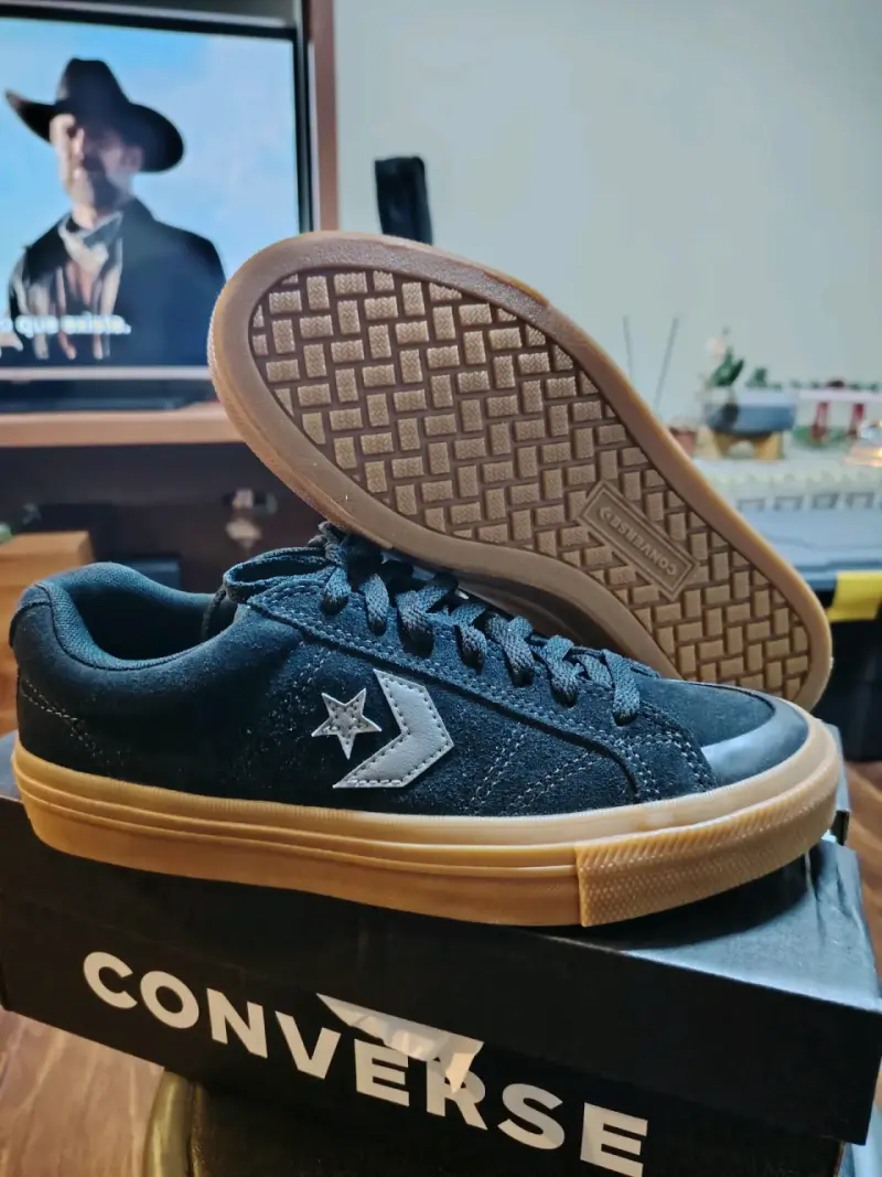 Zapatillas Converse negras con suela de goma - 4