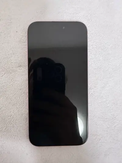 iPhone 15, color: ROSADO. - miniatura 1