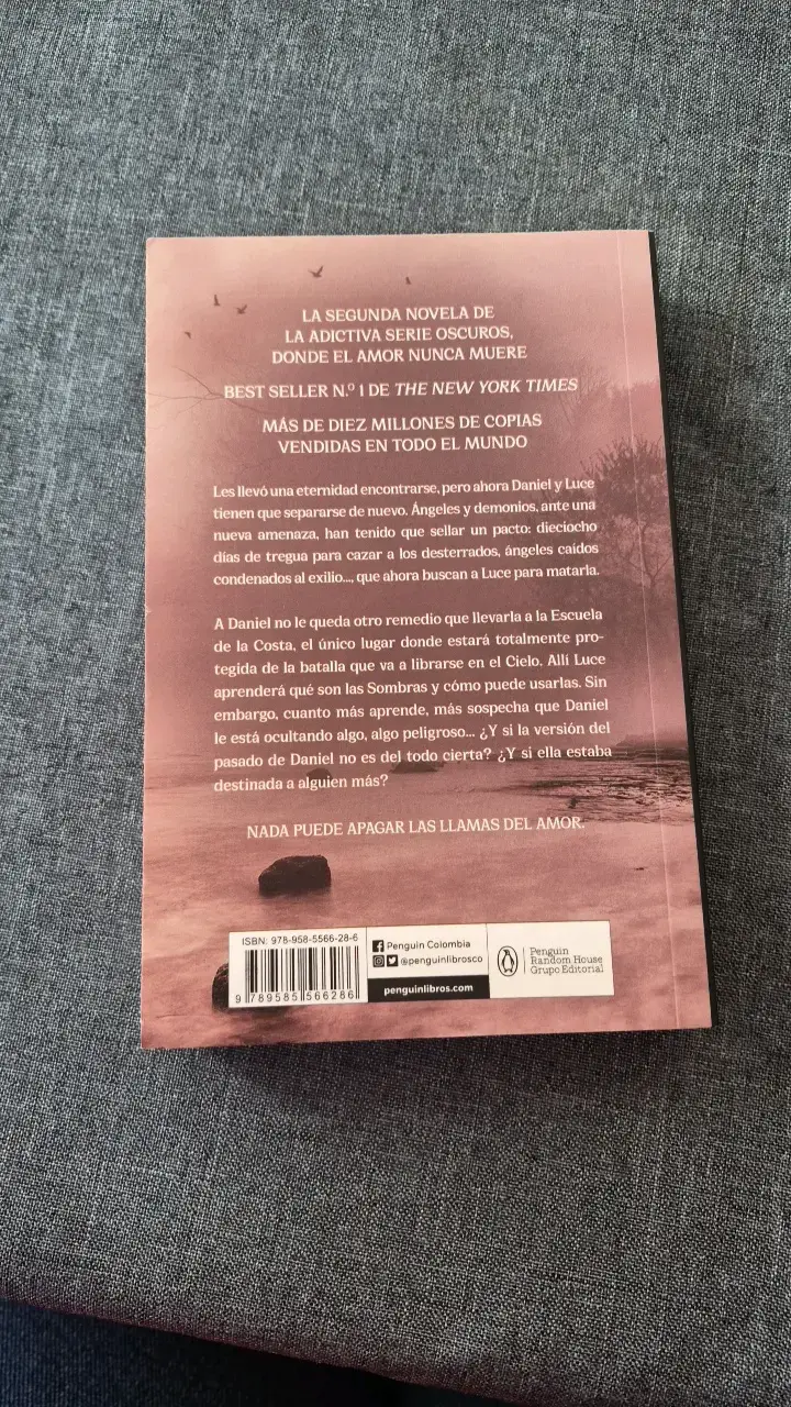 Libro Oscuros: El Poder de las Sombras de Lauren Kate - 2