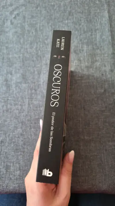 Libro Oscuros: El Poder de las Sombras de Lauren Kate - miniatura 3