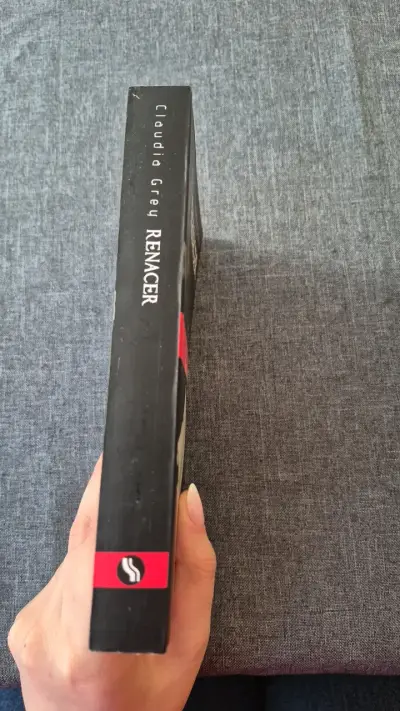 Libro Renacer de Claudia Grey en buen estado - miniatura 3
