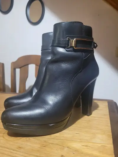 Botines de cuero negro con tacón alto - miniatura 5