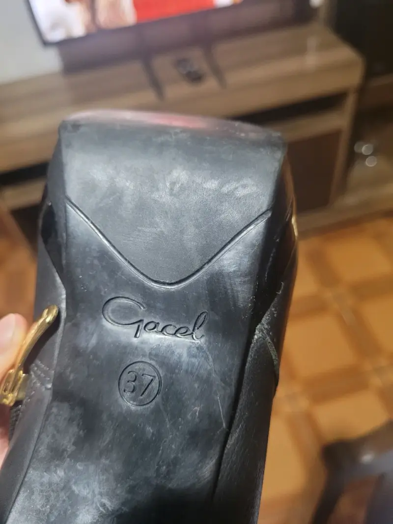 Botines de cuero negro con tacón alto - 6