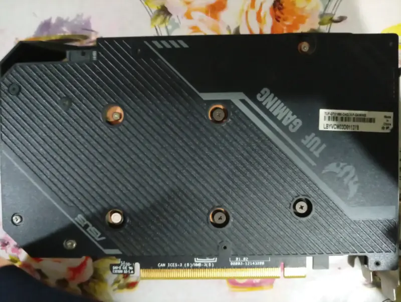 Tarjeta gráfica GTX 1650 Dual Fan en buen estado - 5