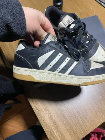Zapatillas  Adidas negras talla 35,5 (21,5cm) - miniatura 2