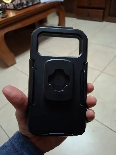 Funda protectora resistente para celular - miniatura 3
