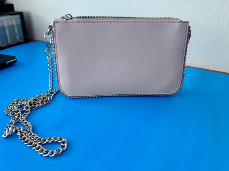 Cartera cruzada blanco invierno cadena metálica - 3