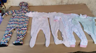Lote de ropa para bebé en varios colores - miniatura 5