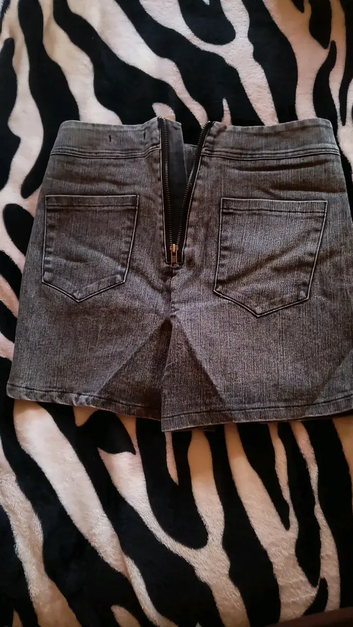 Shorts de mezclilla gris para mujer - 2