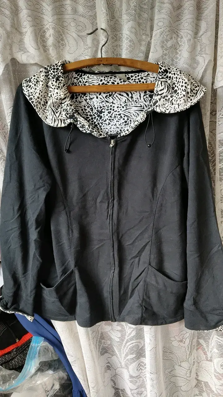 Polera negra manga 3/4. Tallas grandes. Variados - 5