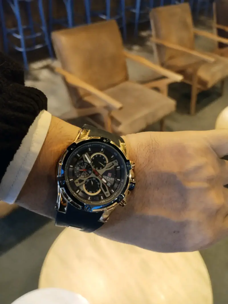 Reloj de pulsera Reward con correa de cuero - 1