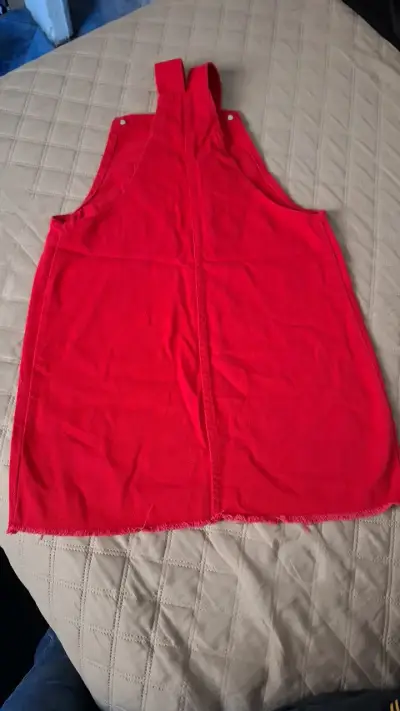 Vestido jumper rojo para mujer - miniatura 2