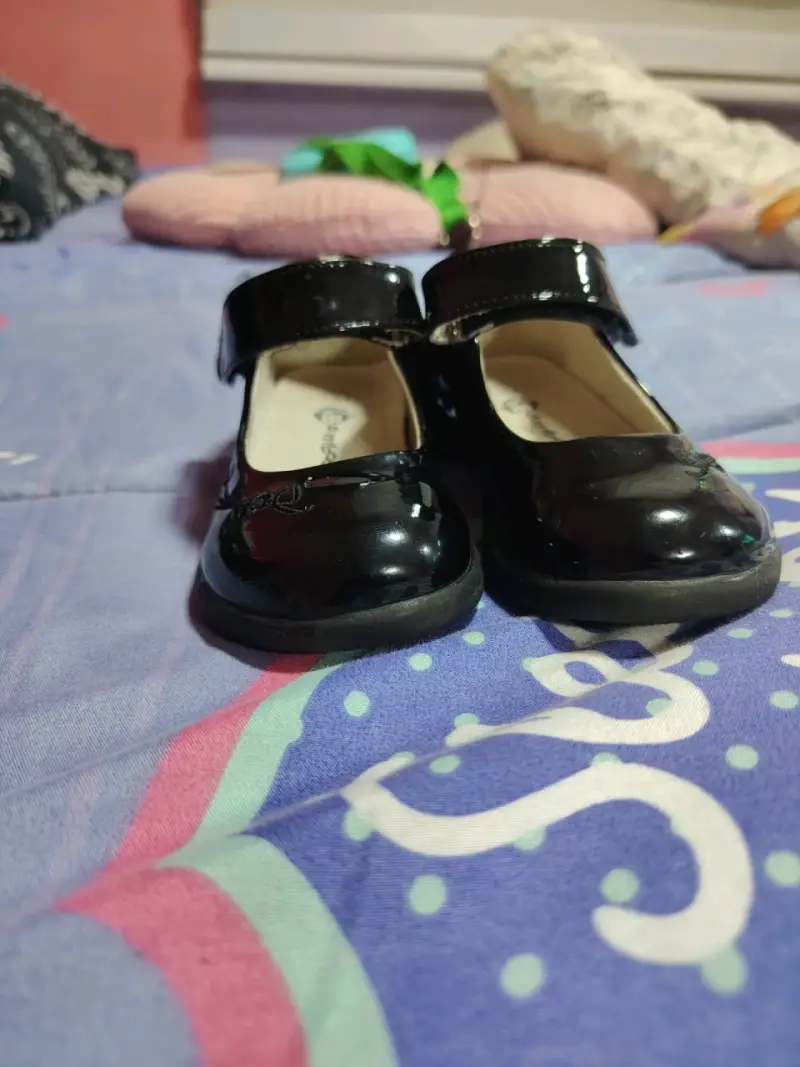 Zapatos de charol negros para niña talla 24 - 2