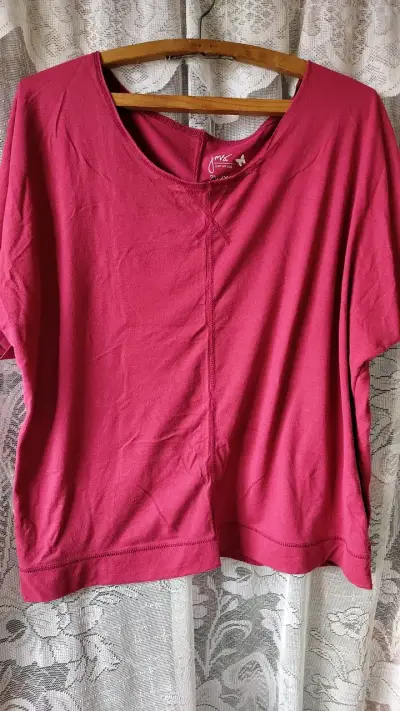 Conjunto de ropa femenina variada - miniatura 6