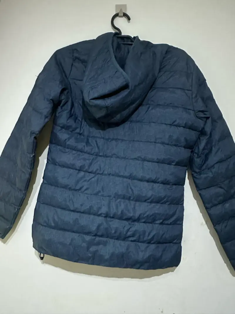 Chaqueta acolchada azul con capucha Maui & Sons - 2