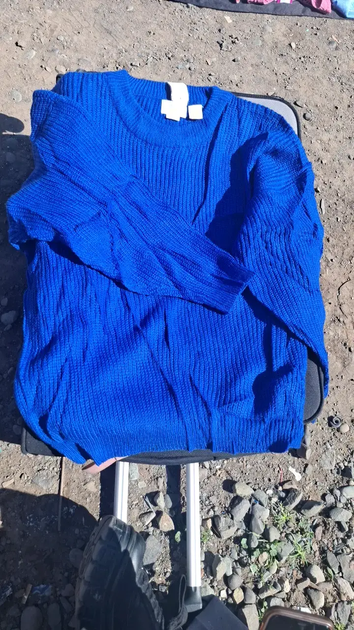 Suéter azul de punto para mujer - 2