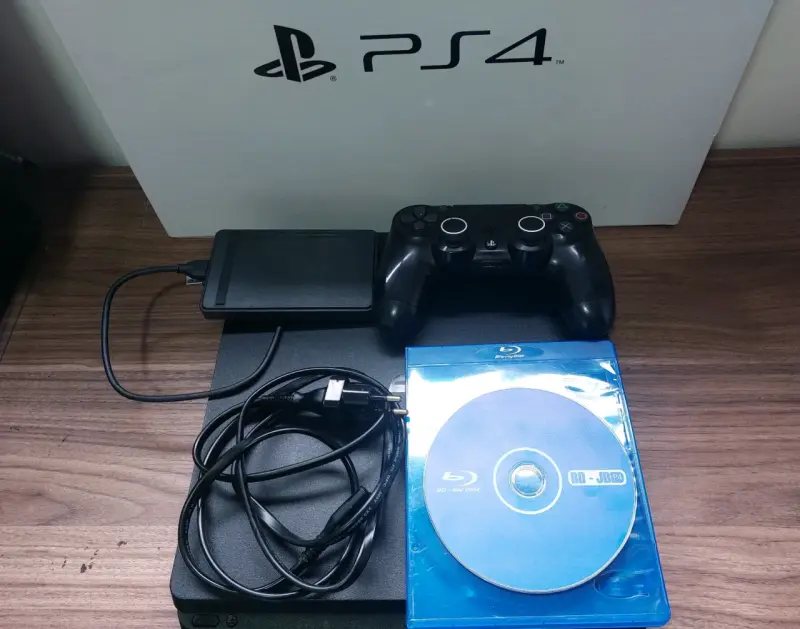 Consola PS4 Sony 1TB con gold hen en su caja. - 2