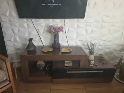 Mueble de TV de madera con diseño moderno - miniatura 2