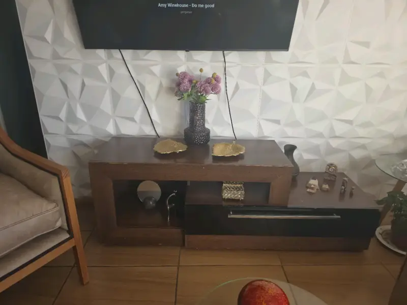 Mueble de TV de madera con diseño moderno - 4