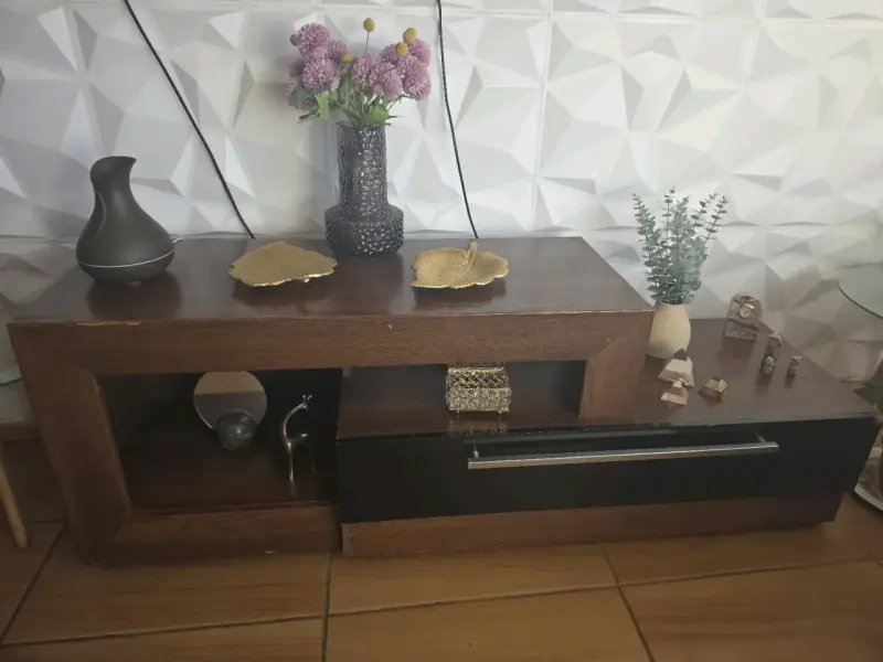 Mueble de TV de madera con diseño moderno - 6