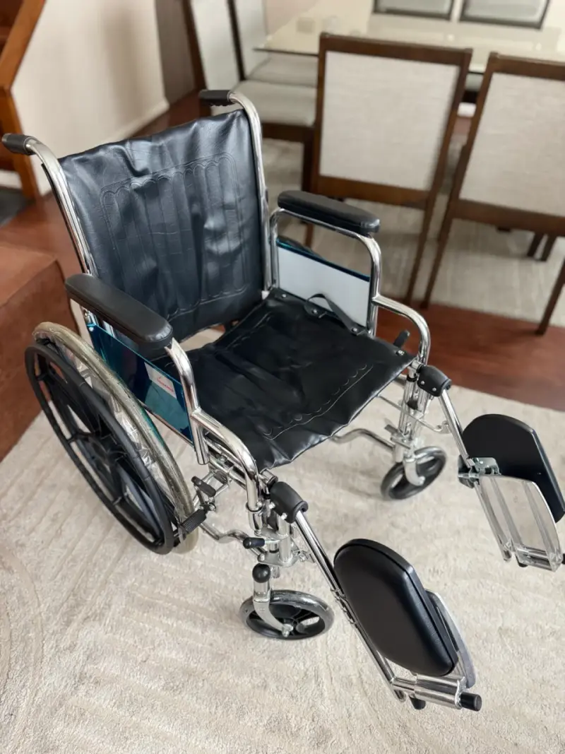 Silla de Ruedas traumatológica.