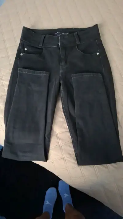 Pantalones de mezclilla negros - miniatura 1