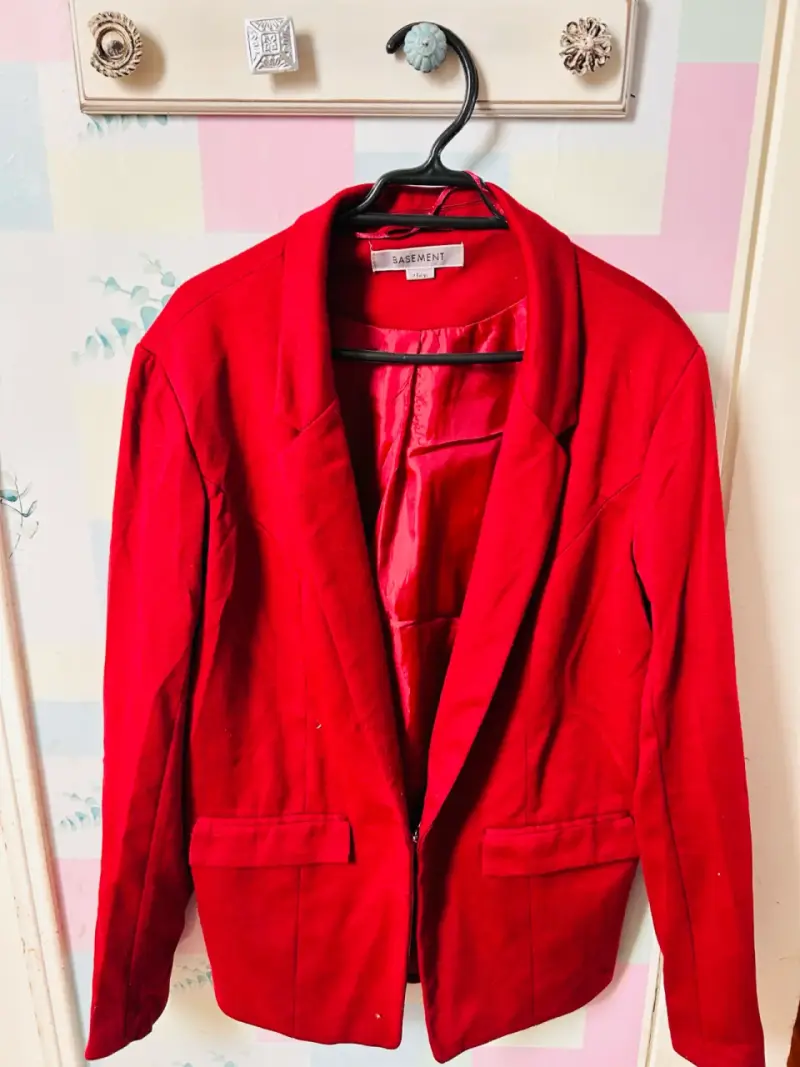 Blazer rojo para mujer Basement talla M