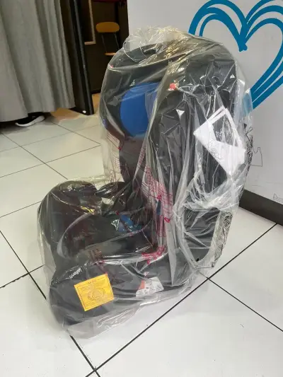 Silla de Auto Infanti 9 a 36 kg Nueva - miniatura 3