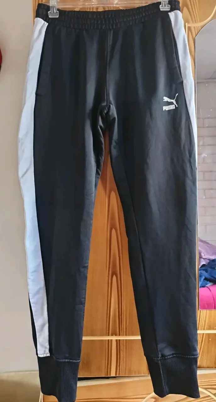 Pantalones deportivos Puma negros con franjas - 1