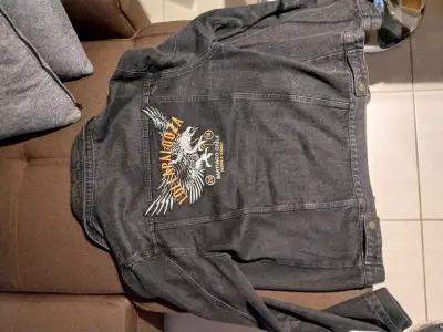 Chaqueta de mezclilla negra Lollapalooza - miniatura 3