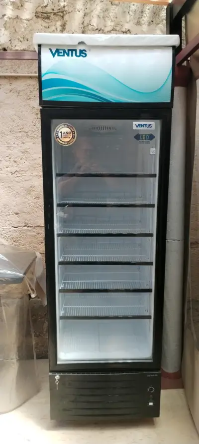 Refrigerador exhibidor Ventus con iluminación LED - miniatura 3