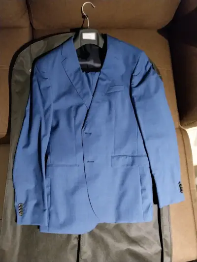 Traje azul de hombre Boss en buen estado - miniatura 1