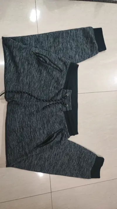 Pantalones deportivos para hombre - miniatura 1