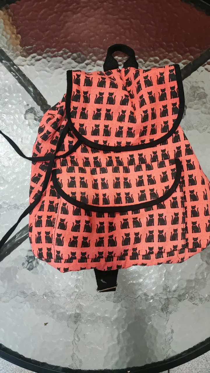 Mochila estampada con diseño de gatos - 1