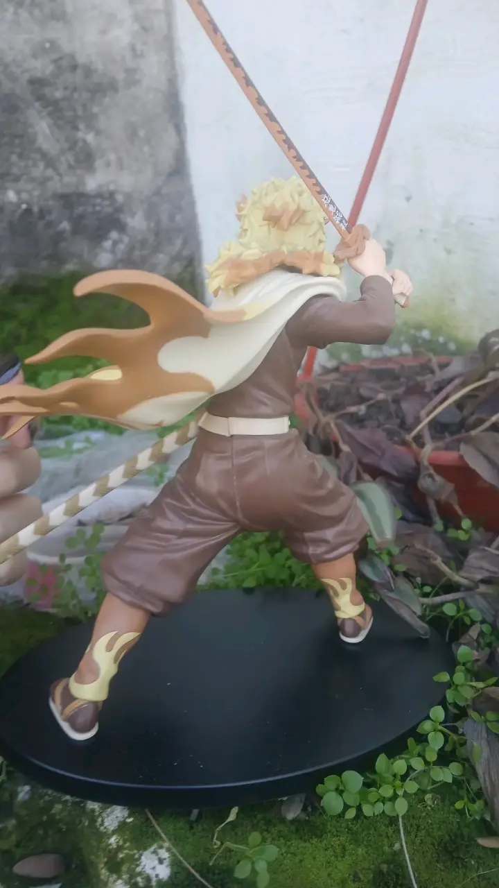 Figura Kyojuro Rengoku Demon Slayer (Original) - 2
