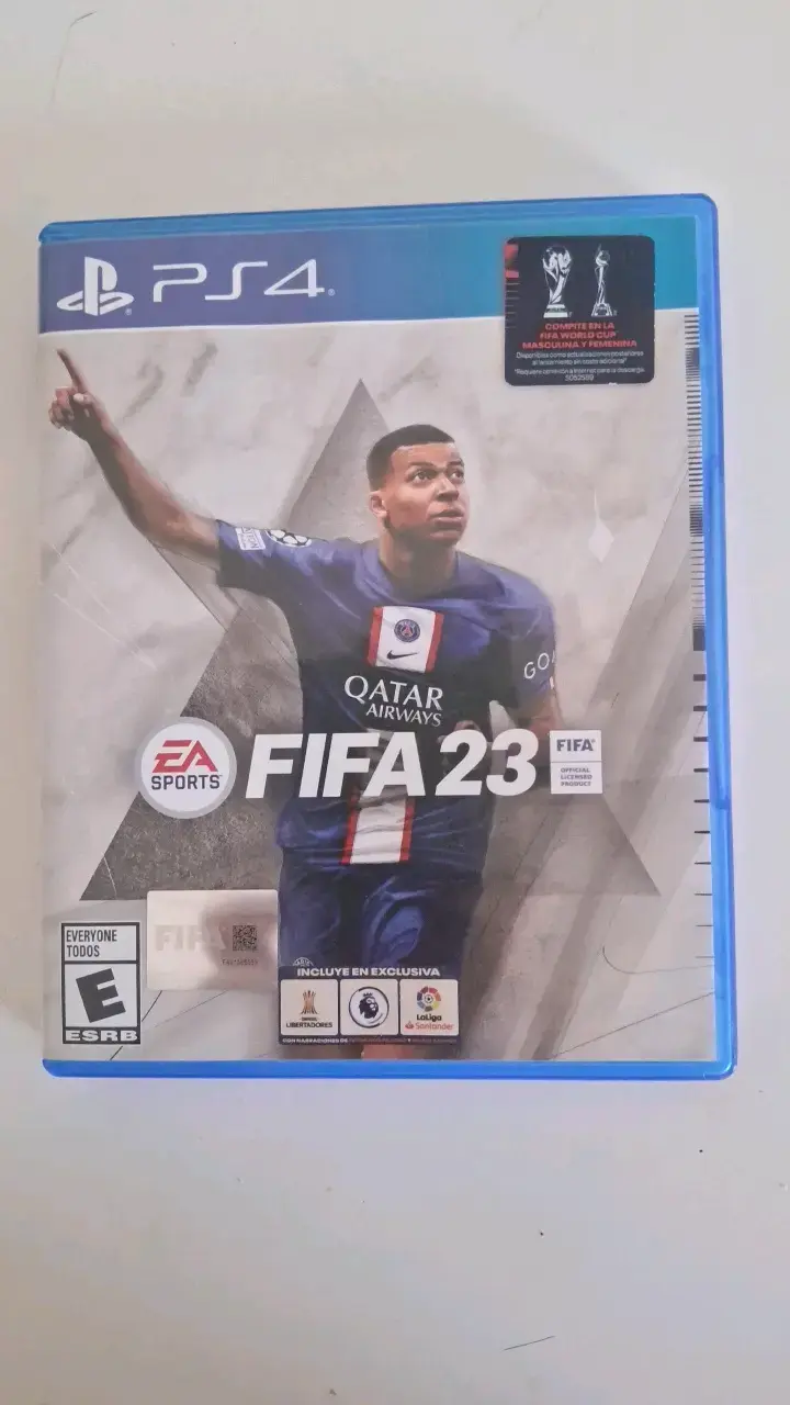 Juego FIFA 23 para PS4 en buen estado - 1