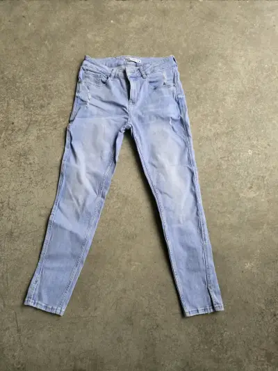 Jeans ajustados celestes Zara para mujer - miniatura 1