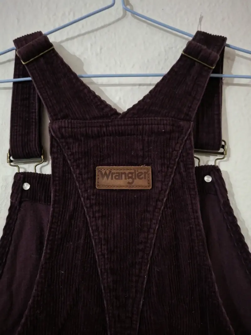 Jardinera de pana Wrangler color burdeos - 3